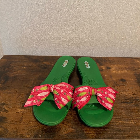 Okab Green Original Pink Bow Sandals - Picture 3 of 8